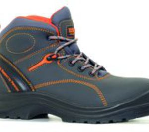 Calzados Paredes lanza Total Control