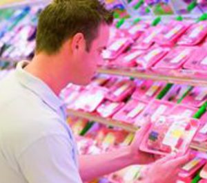 La familia Tello vende otro supermercado y queda únicamente con una tienda