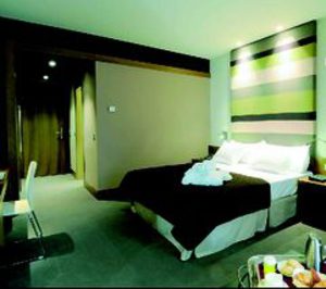 El hotel Enclave abre sus puertas en el complejo ovetense de Las Caldas