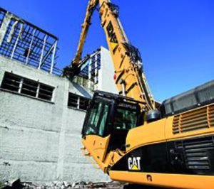 Finanzauto lanza una máquina de demolición para grandes alturas