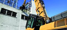 Finanzauto lanza una máquina de demolición para grandes alturas