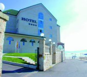 Oca Hotels deja el alquiler del Río Azor, que cambia de propietario