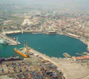 El puerto de Valencia recupera a Opel, pero quiere más