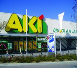 Akí Bricolaje mejora sus centros de Granada y Alicante