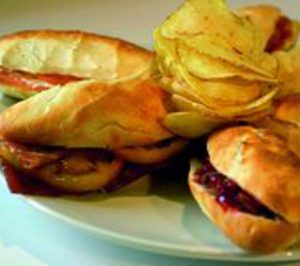 Bocadillerías: Los montaditos plantan cara a los bocatas