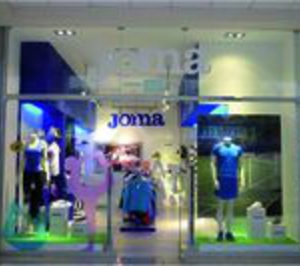 Joma inaugura su primera tienda en Perú