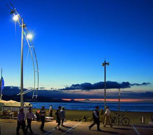 GE Lighting ilumina la playa de las Canteras