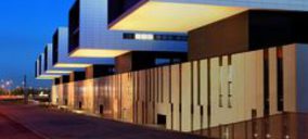 Lamp ilumina el Hospital de Reus