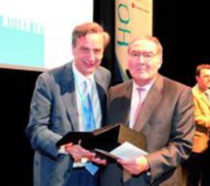 Sedisa nombra socio honorífico al Dr. Abarca 