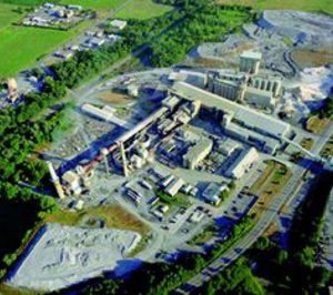 FCC intenta vender filiales cementeras en el exterior