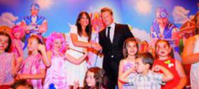 Sol Hoteles ficha a los personajes de Lazy Town