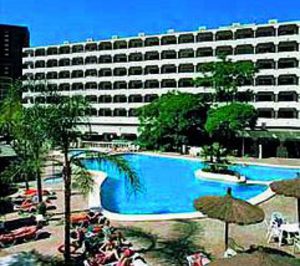 El complejo Poseidón invertirá 450.000 € en colectores solares para agua caliente