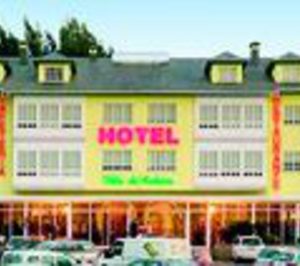 El Villa de Cedeira se reconvierte en residencia para mayores