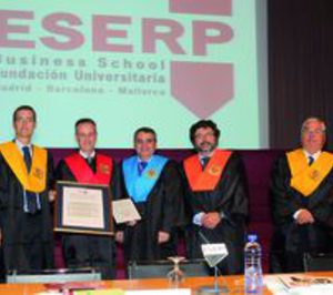 Javier Amezaga, Honorary Degree por ESERP
