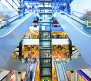 Los centros comerciales reciben más visitas en junio