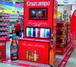 Cruzcampo instala cabeceras retroiluminadas en grandes superficies