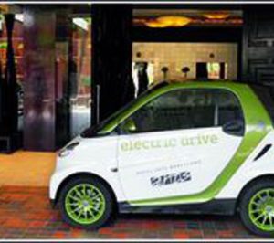 El Arts Barcelona ofrece a sus mejores clientes coches Smart Electric