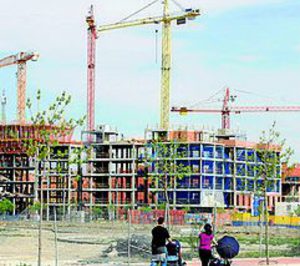 El Gobierno baja el IVA para vender más viviendas