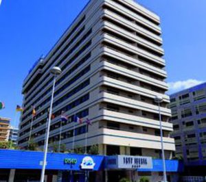 Meliá desafilia tres de sus hoteles españoles hasta final de año