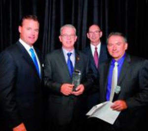 Riu Palace Riviera Maya, Crystal Apple Award al mejor personal y servicio