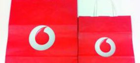 Vodafone España cambia el plástico por el papel