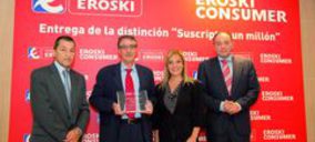 Eroski Consumer entrega a Jesús Soria el Suscriptor un millón