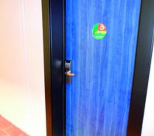 El Oasis Islantilla instala cerraduras de Onity