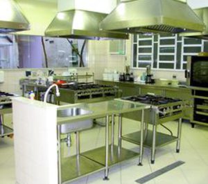 El Ayuntamiento de Madrid equipa las cocinas de seis centros