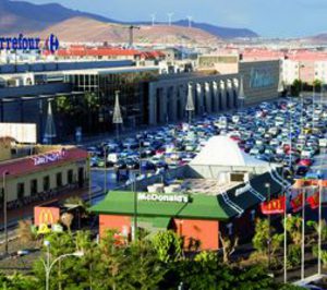 Fosters Hollywood inaugura su segundo restaurante en Las Palmas