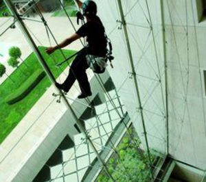 Clece fusiona sus empresas de limpieza