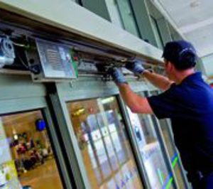 Thyssenkrupp entra en mantenimiento de puertas 