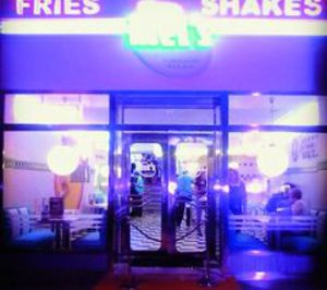 Tommy Mels sigue creciendo con nuevas inauguraciones