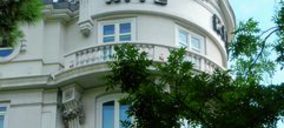 Un grupo indio quiere hacerse con la propietaria de La Residencia