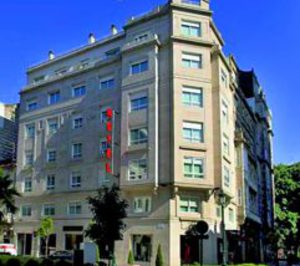 Silken entra en Galicia con la gestión del América