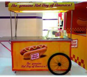 Autogrill instala un puesto de hot-dog en la estación de Córdoba, en alianza con Óscar Mayer