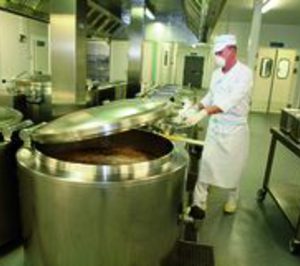 Serunión se hace con su tercer contrato en un mes