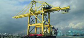 Vasco Catalana traslada seis grúas a Ferrol Terminal Containers