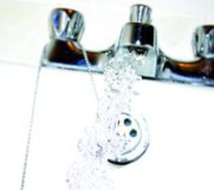 Los limpiadores de baño se mantienen estables