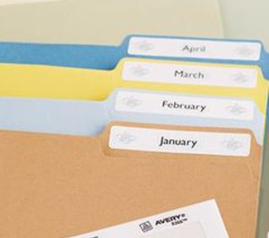 Avery Dennison vende a 3M su línea de productos de oficina