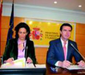 El ministro de Turismo hace balance positivo del ejercicio 2011