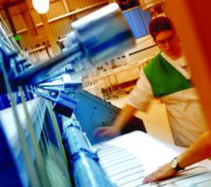 Flisa inaugura una nueva planta de uniformes