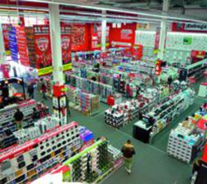 Media-Saturn anota su primera gran caída de ventas en España