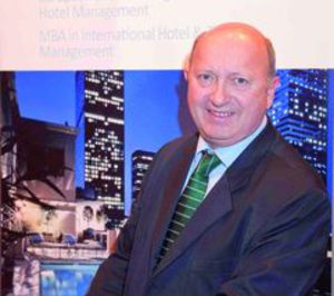 “Muchos de los altos directivos hoteleros no están formados en las últimas tendencias turísticas, lo que provoca que el modelo esté anticuado”