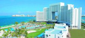 El mexicano Riu Palace Península se pone en marcha