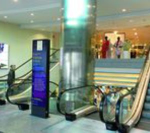 El Corte Inglés equipa 25 centros con cartelería digital