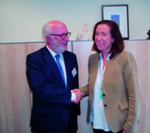 Clínica La Luz y Sanitas firman un acuerdo de colaboración