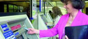 Se multiplican por nueve las transacciones de autoservicio en comercios