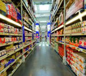 Makro implanta su modelo comercial en dos de sus almacenes valencianos