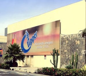 Embotelladora de Canarias reorganiza su logística