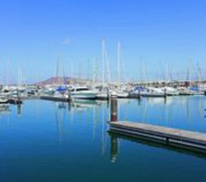 Demetrio Carceller toma posiciones en Puerto Calero Marinas